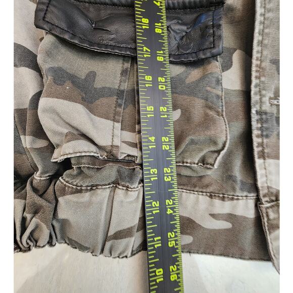 BDG Urban Outfitters Military Style Camo Jacket SZ Medium - Picture 10 of 11